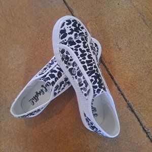 Ladies Gypsy Jazz Slip On Mesh It 2